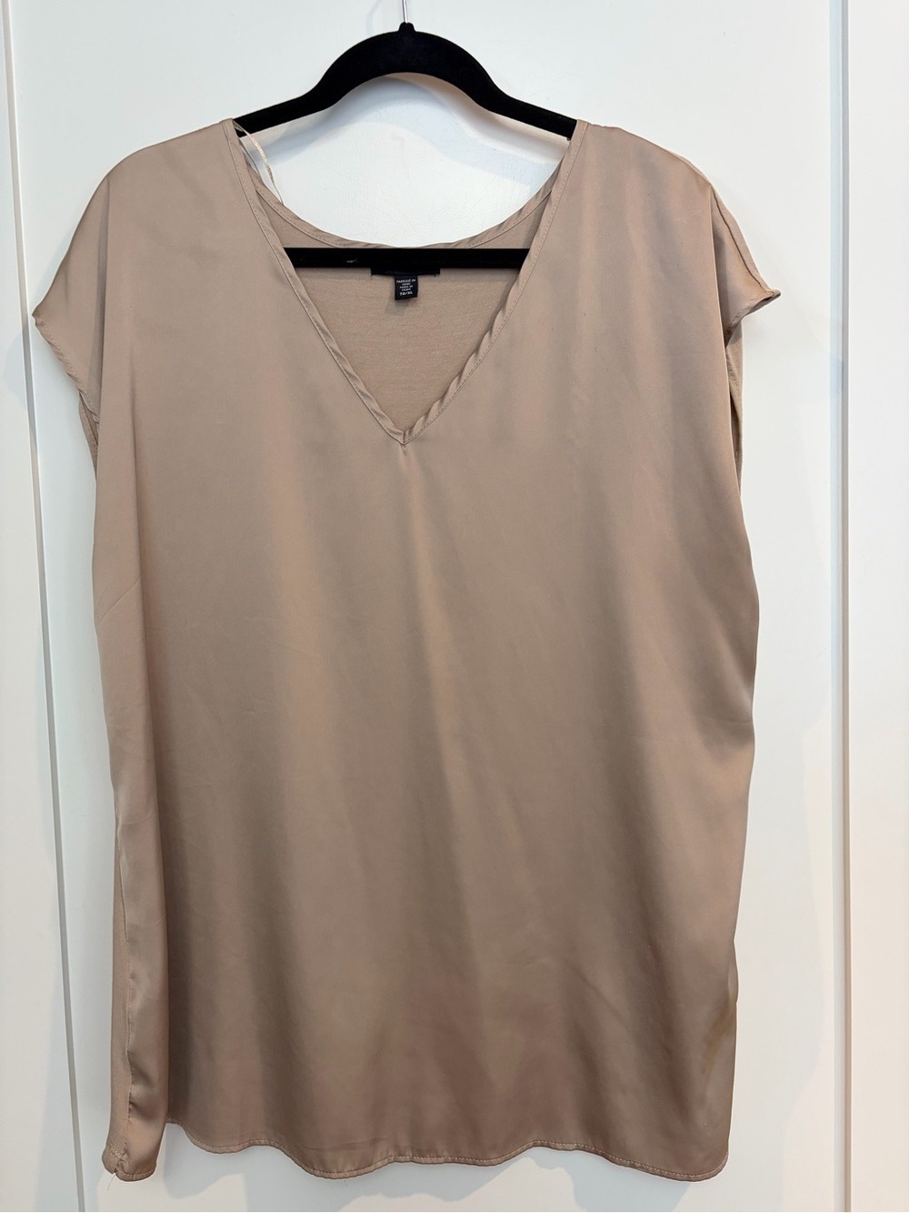 le chateau Taupe V-Neck Cap Sleeve Blouse